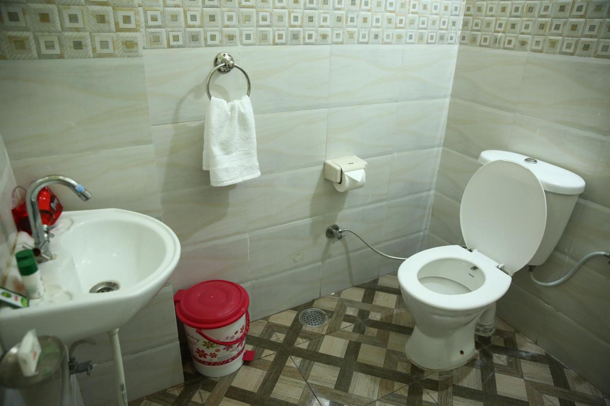 Hotel Diamond Leaf Чандигарх Экстерьер фото